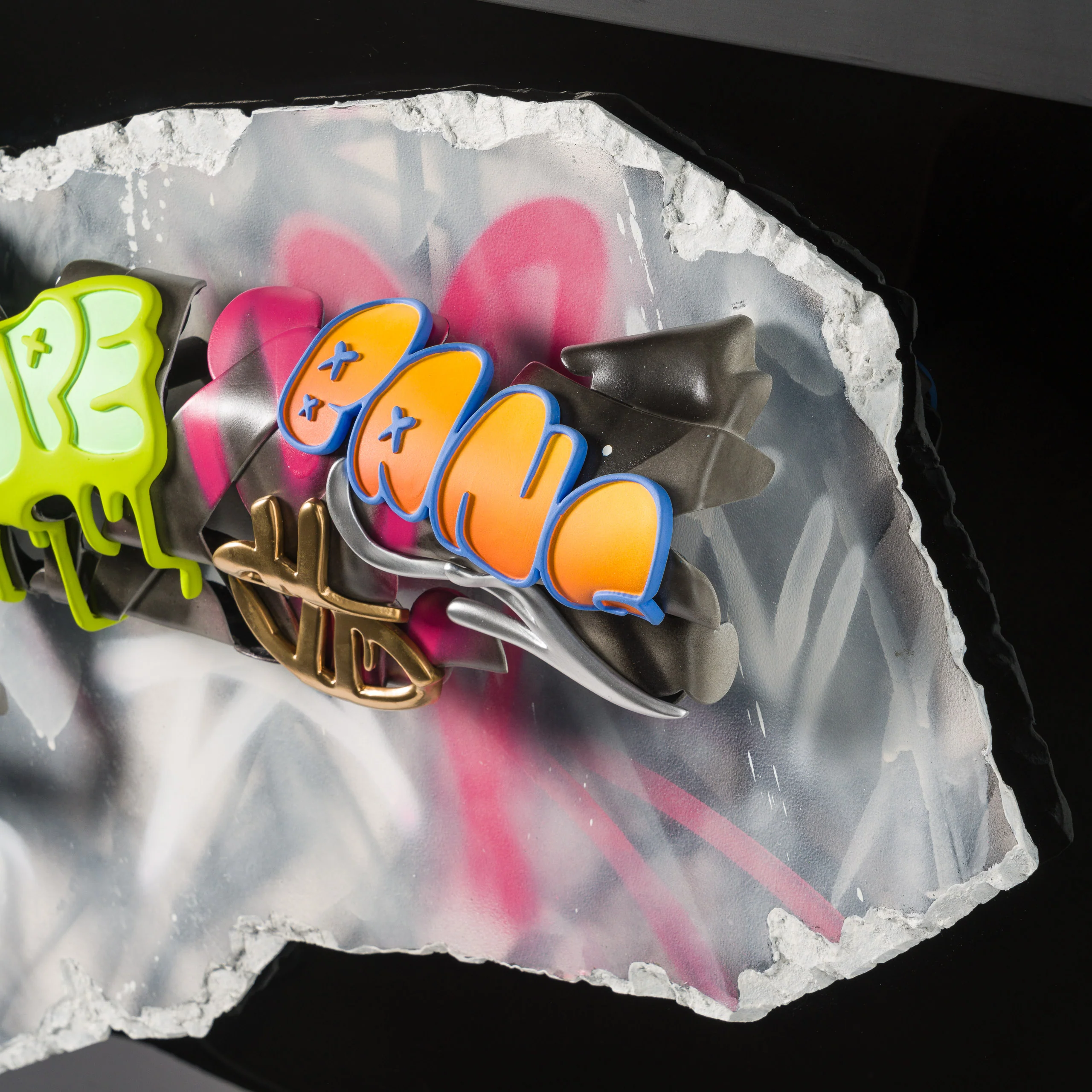 Big Bang (Grey White Pink Graffiti) - Image 6
