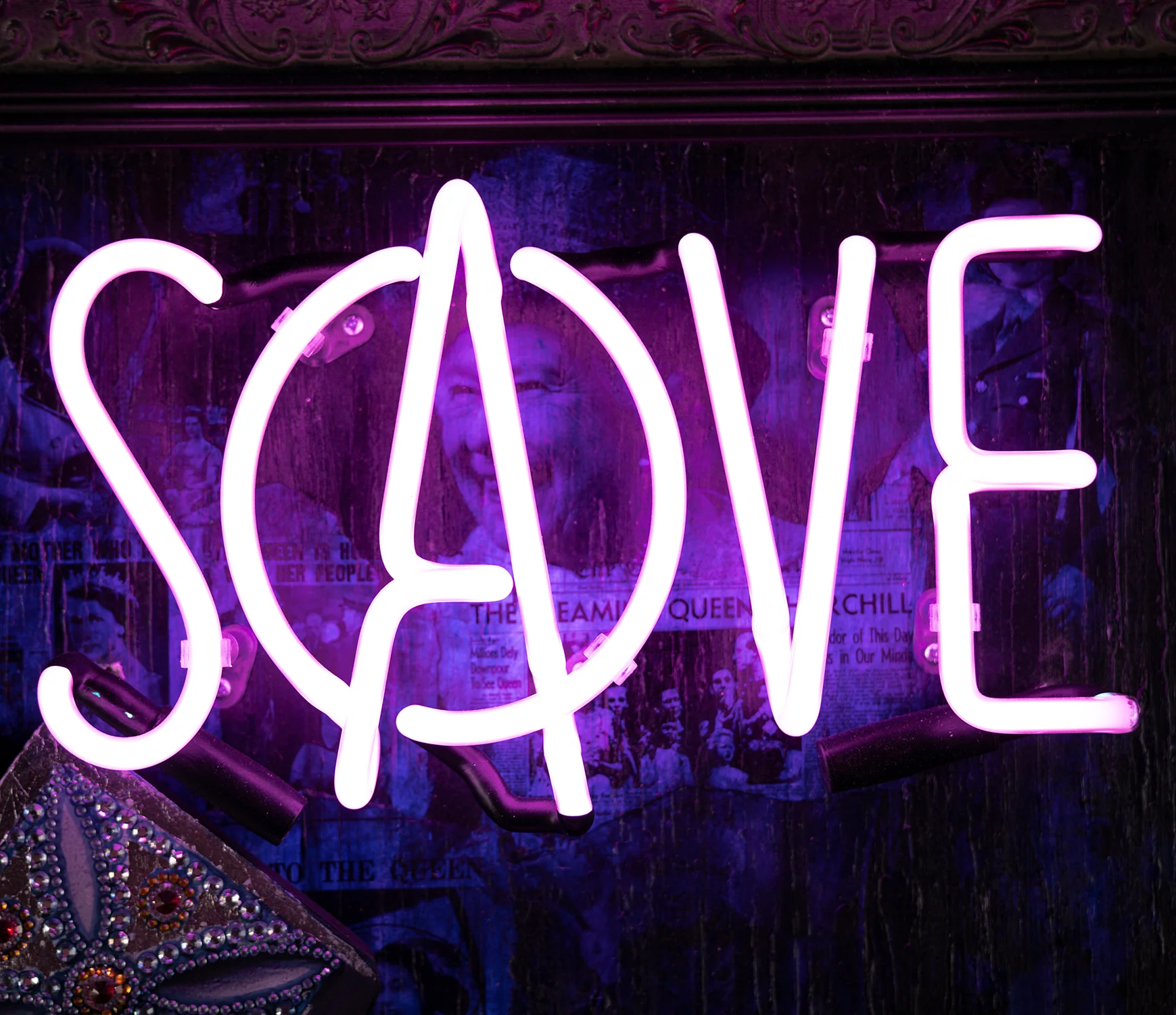 God Save The Queen 2 (In Violet Neon) (115) - Image 4