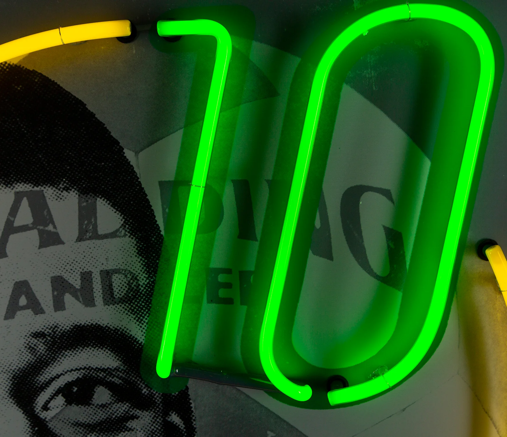 Pele: Famous For 15 Centuries. Green/Yellow Neon - Image 4