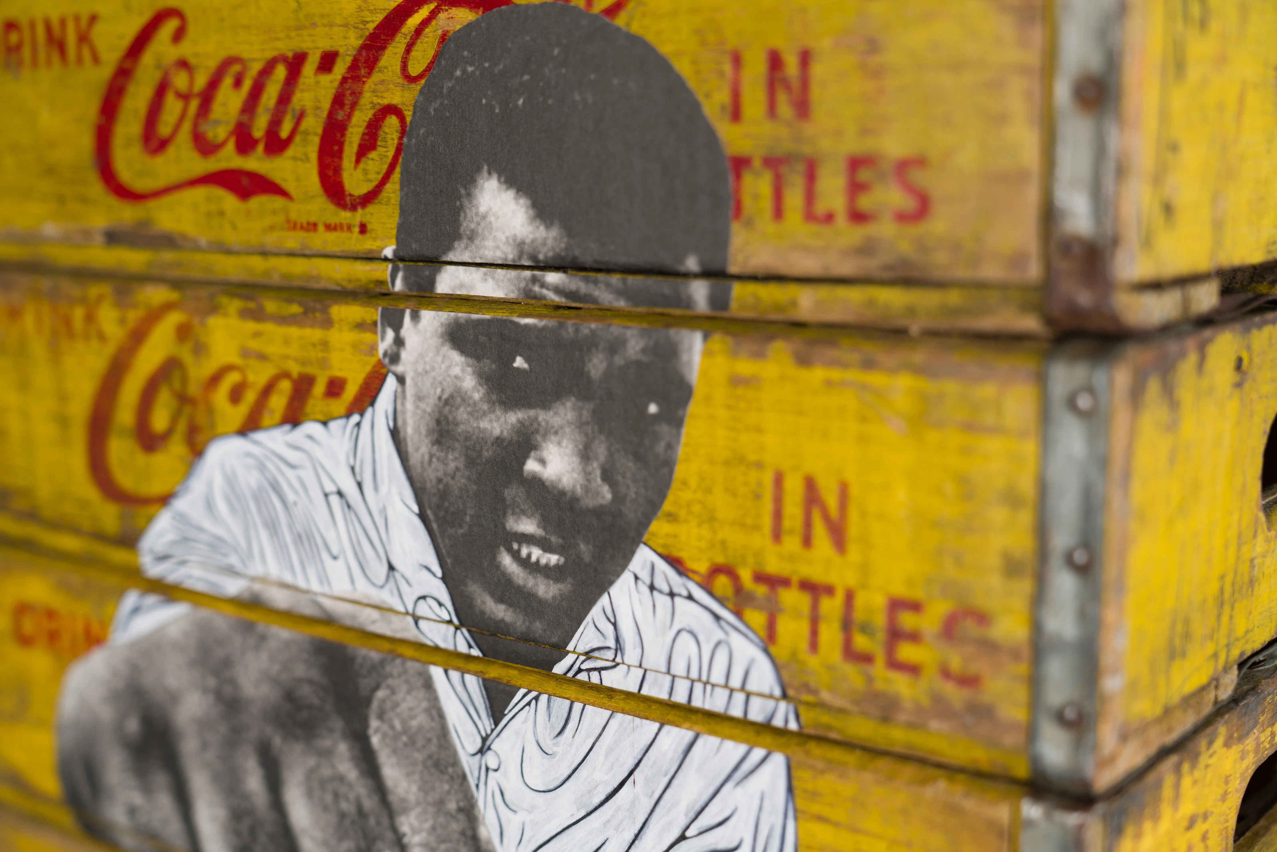 Ali Jabs Right On Yellow Coke Crates 2016 - Image 7
