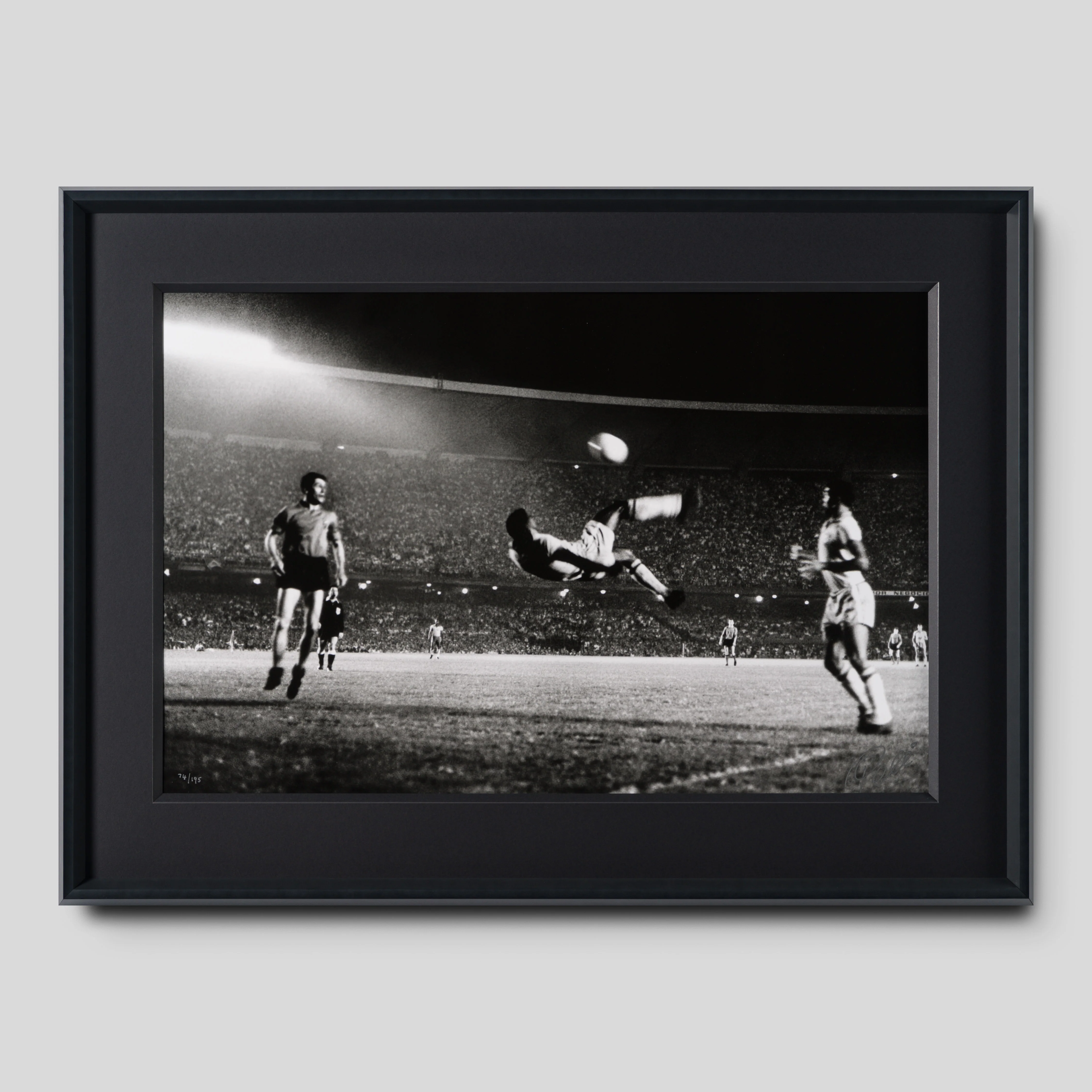Bicycle Kick (Large)