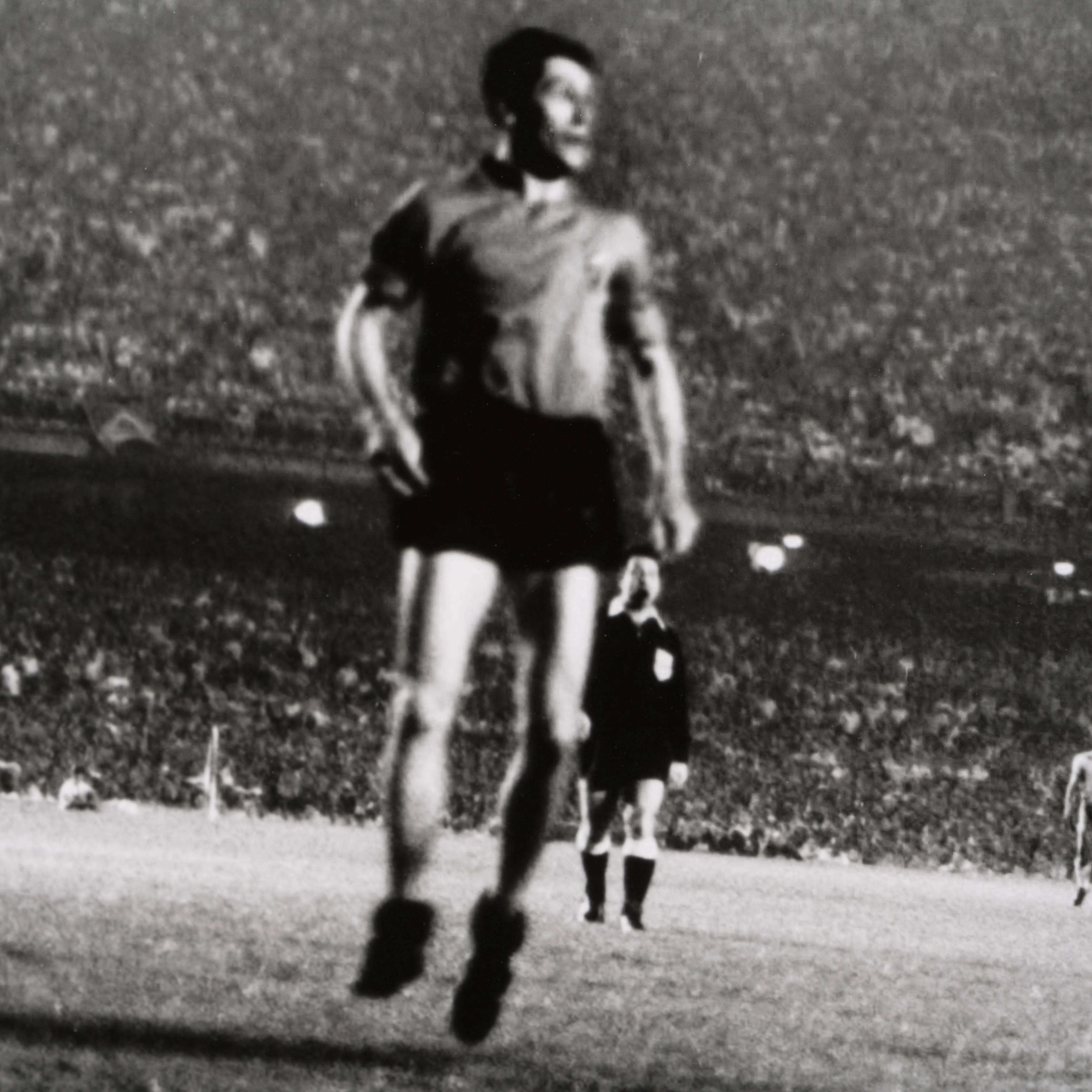 Bicycle Kick (Large) - Image 6