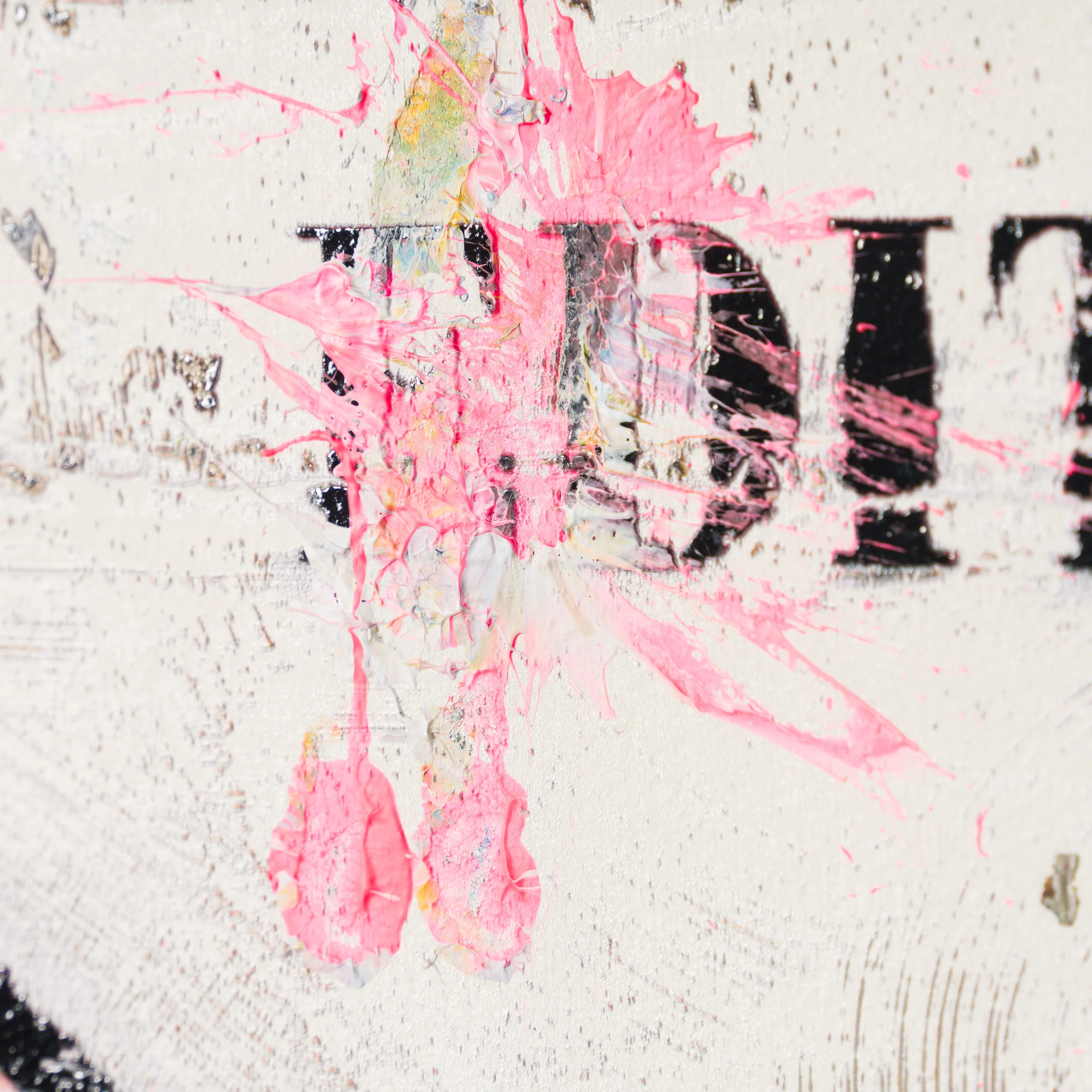 Shut Up and Kiss Me | Pink | Unique 4 - Image 5
