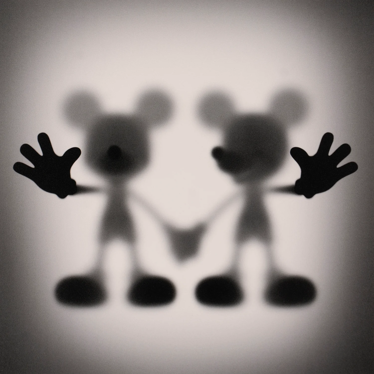 Gone Mr &  Mr- Medium - Image 7